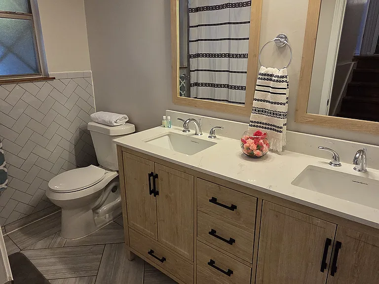 2910 Wacos Dr — Photo 26