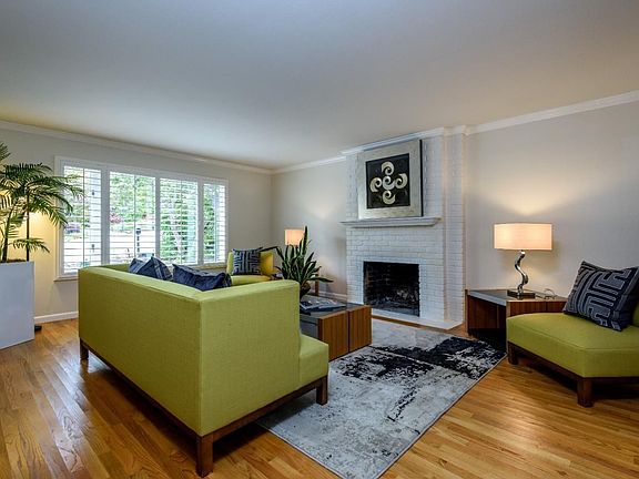 3rd image of 23 Wildwood Dr