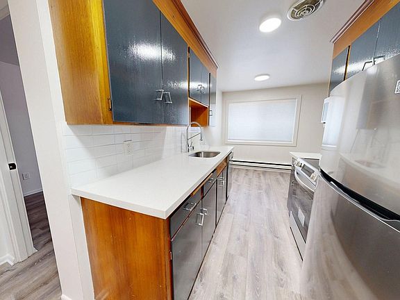 5th image of 2850 15th Ave W APT 103