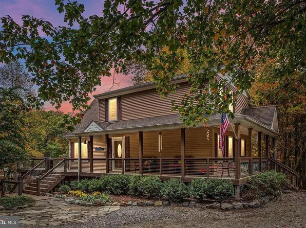 2904 Peaceful Ct, Bumpass, VA 23024