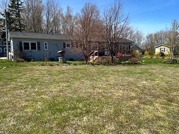 2nd image of 2145 Strathcona Rd
