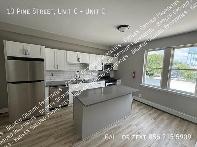 13 Pine St #C
