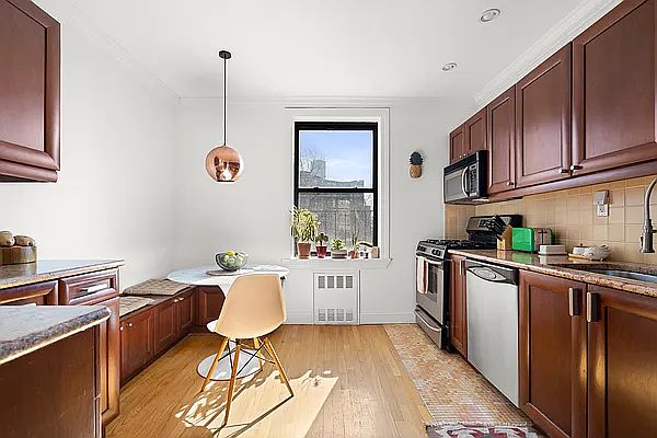 1st image of 2550 Independence Ave APT 6B