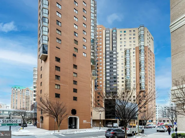 900 N Stafford St APT 1912, Arlington, VA 22203