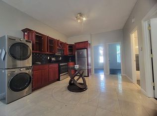 243 Kingston Ave #3, Brooklyn, NY 11213