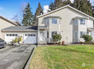 32716 3rd Pl S #8B, Federal Way, WA