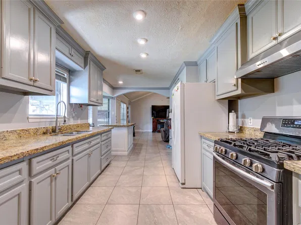 12803 Louisville St, Houston, TX 77015