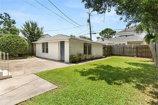 6240 Argonne Blvd — Photo 16