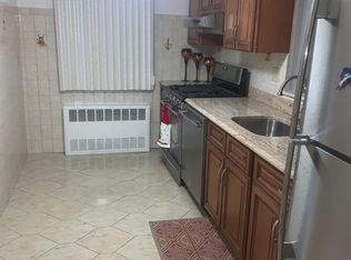 6111 69th Pl, Middle Village, NY 11379