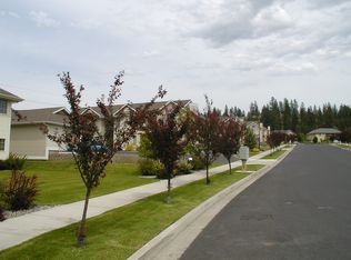5214 W Rifle Club Ct APT E, Spokane, WA 99208