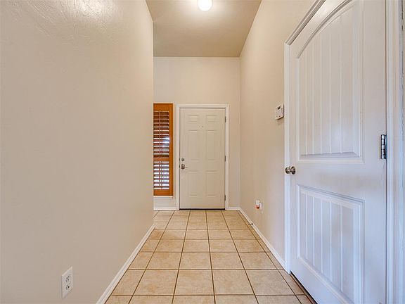 4th image of 1821 Wheatland Pl