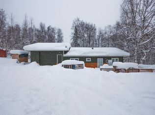 1420 Whistling Swan Dr, Fairbanks, AK 99712