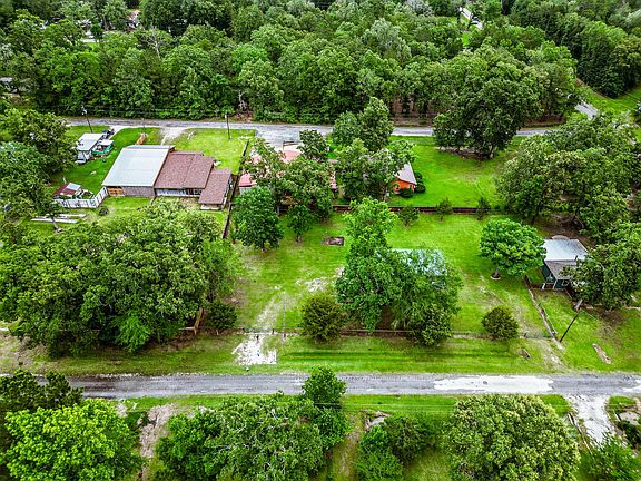 5th image of 140 Michelle Ln