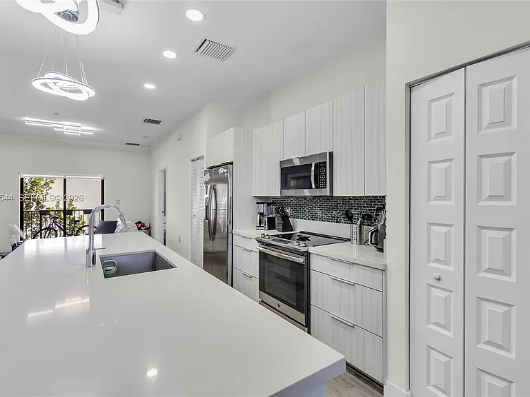 7925 NW 104th Ave #28 — Photo 5