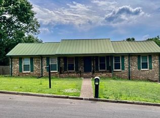 102 Chaparral Dr, Florence, AL 35630