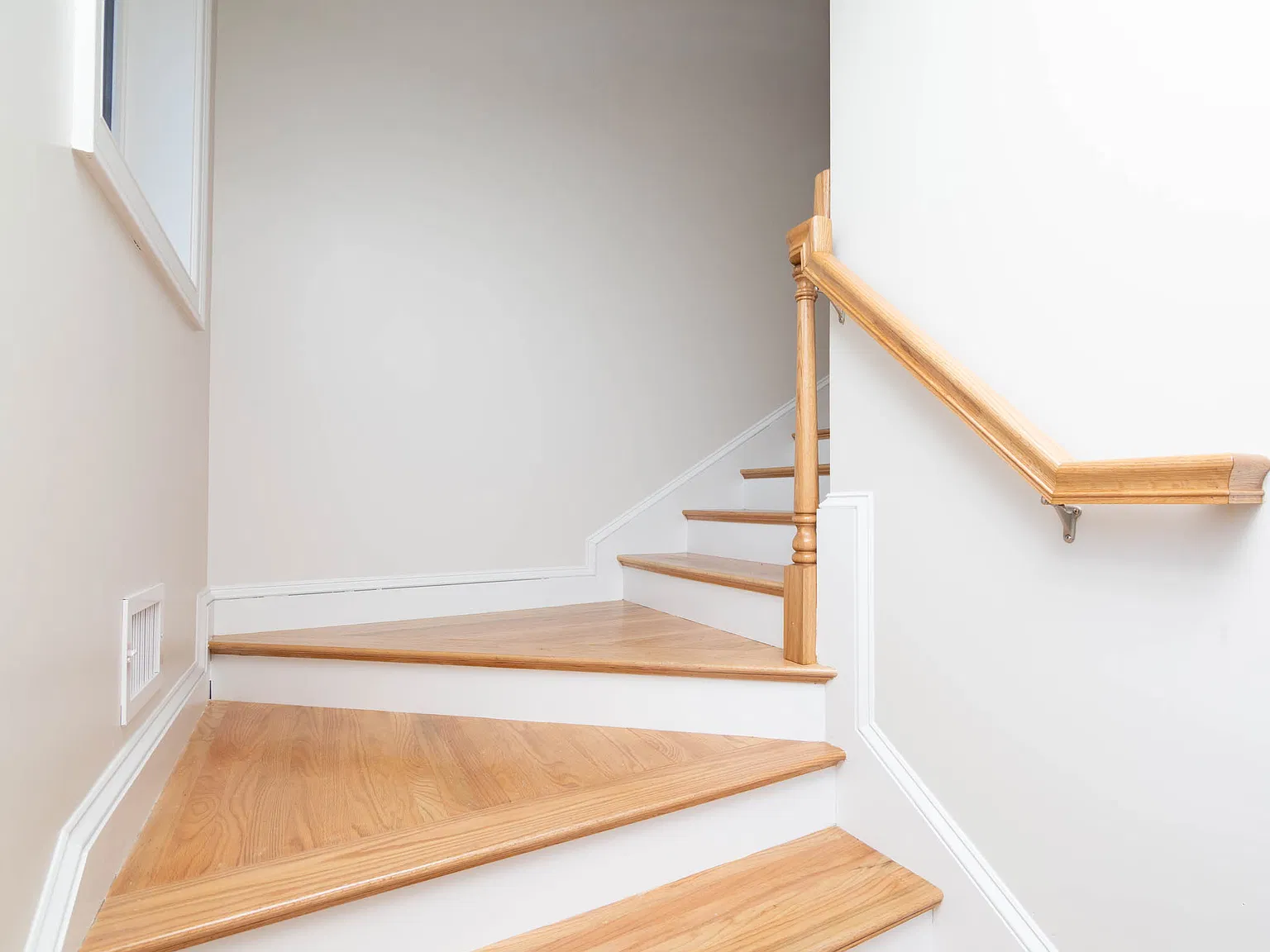 2 bed, 1000 sqft, $3,000 — Photo 4