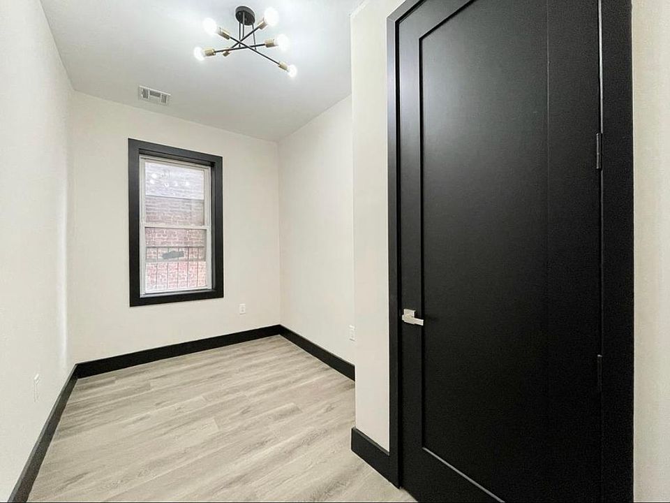 2nd image of 55 Lincoln St APT 402