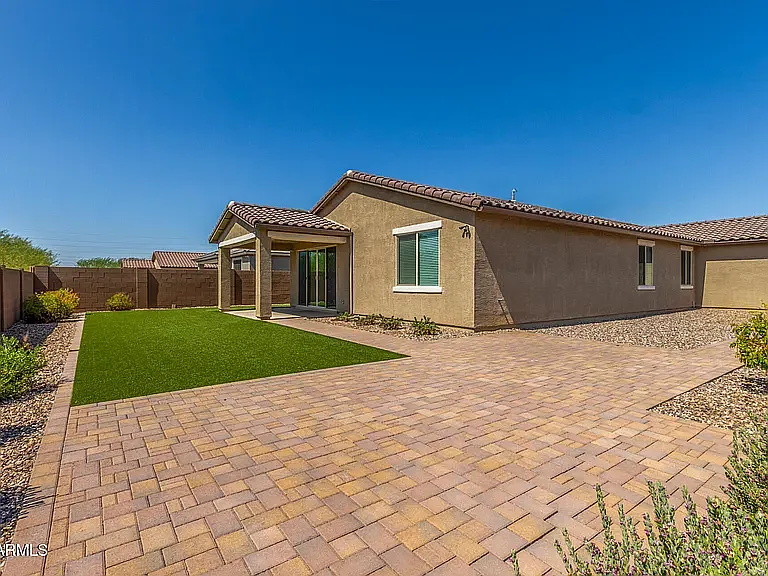 637 S Lamar Pl — Photo 10