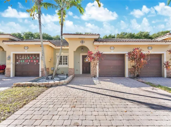 1174 NE 32nd Ave, Homestead, FL 33033