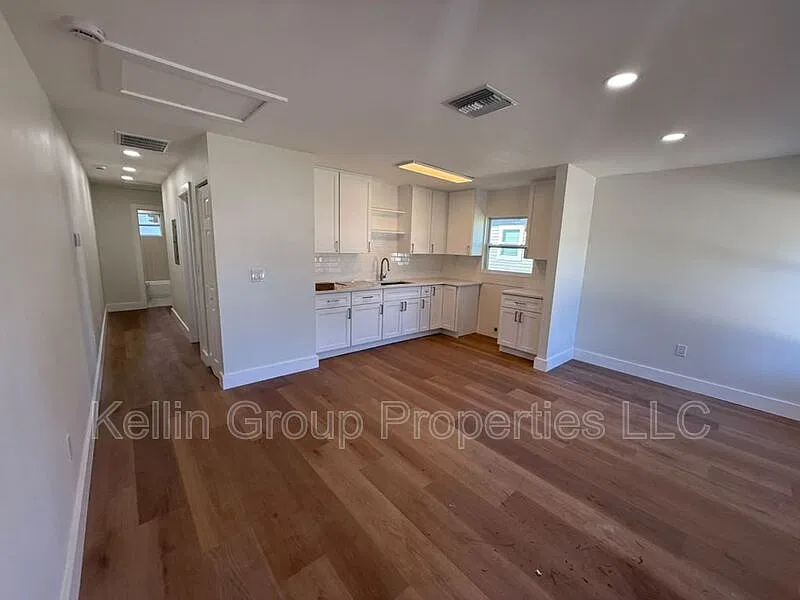 2 bed, 1.0 bath, 885 sqft, $1,850 — Photo 4
