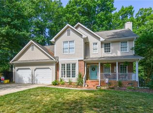 2708 Stonewick Ct, Jamestown, NC 27282