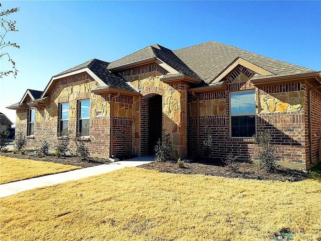Building Photo - 4201 Mimosa Dr