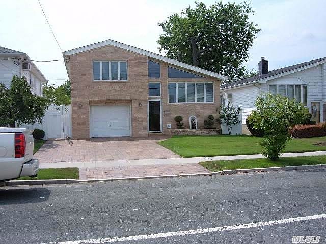 1st image of 15924 91st St