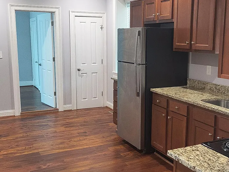 1211 Lexington Rd #1 — Photo 5