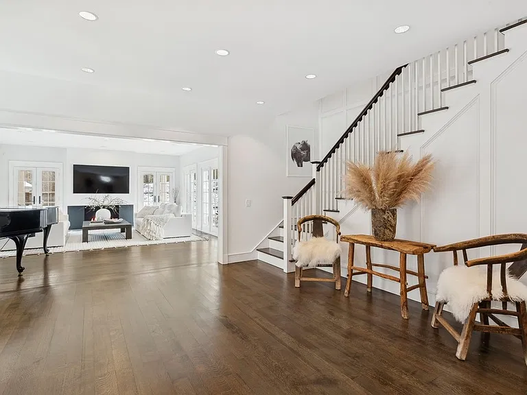 640 Old Stone Hwy — Photo 2
