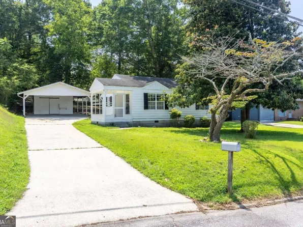 383 Laura Dr NW, Gainesville, GA 30501