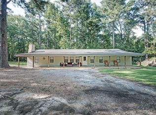 127 Canterbury Rd, Brandon, MS 39042