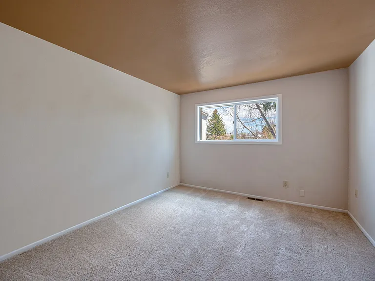 134 Creekside Ln — Photo 26