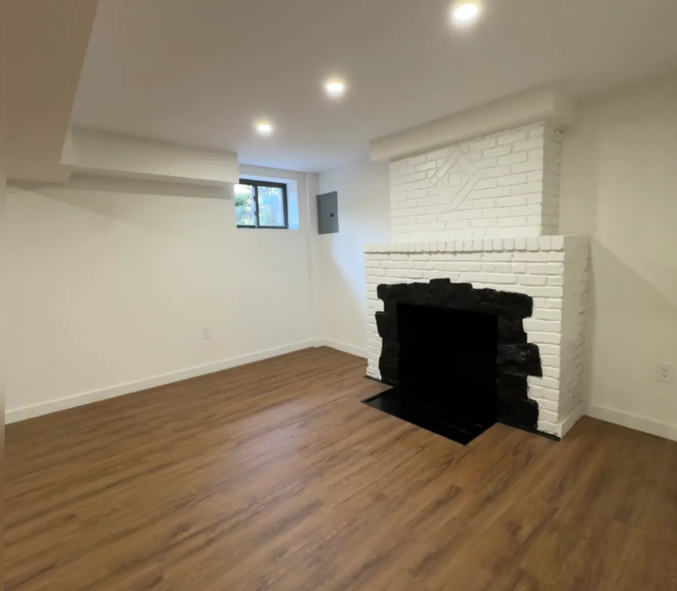 1 bed, 700 sqft, $2,200 — Photo 2