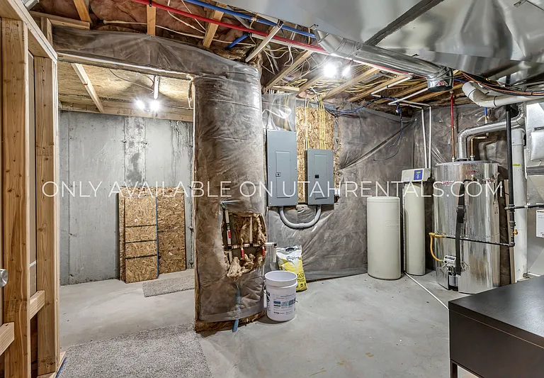 693 Spruce Way — Photo 46