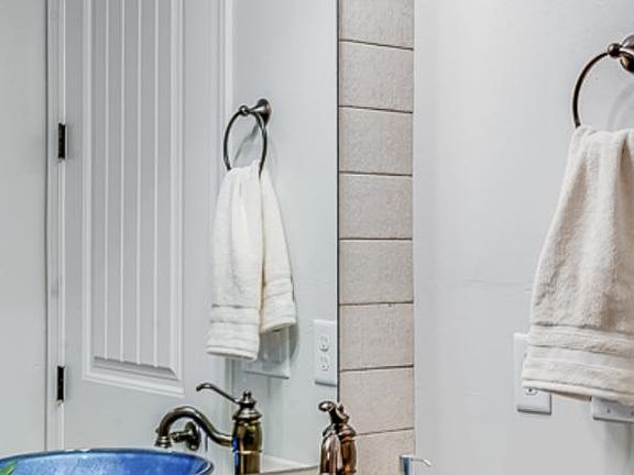 5th image of 12760 Brixton Pl