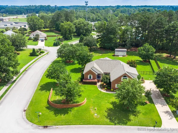 201 Barrington Way, New Bern, NC 28562
