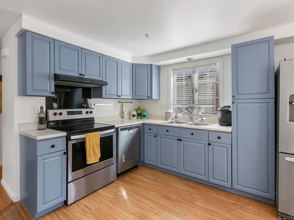 53 Floyd St #A, Everett, MA 02149