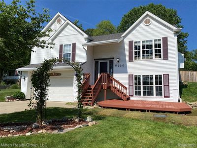 11220 Silver Dr, Whitmore Lake, MI, 48189