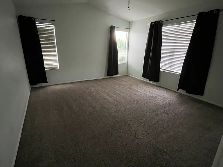 9014 W Port Au Prince Ln — Photo 13