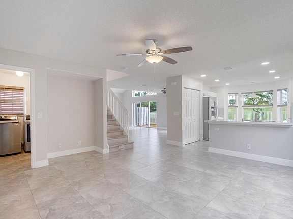 3rd image of 6276 Grand Cypress Cir