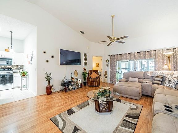 3rd image of 2476 New Haven Cir #132