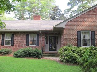 1401 Pinecrest Rd, Rocky Mount, NC 27803