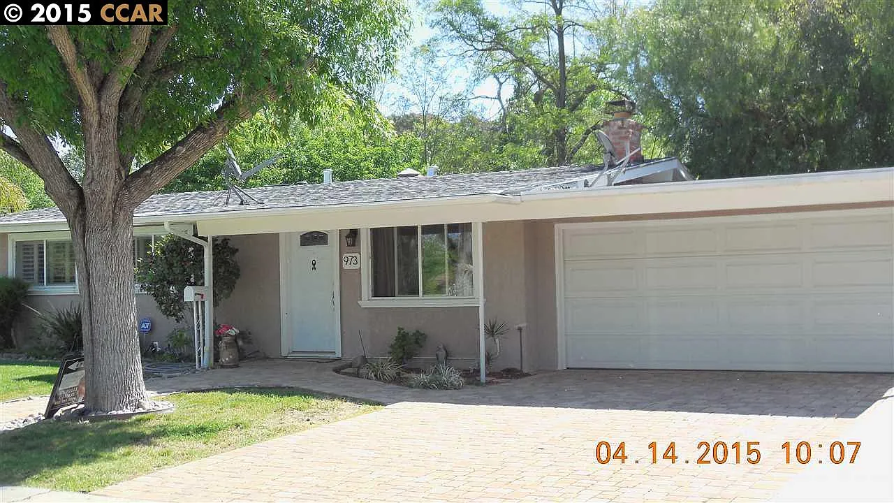 973 Santa Cruz Dr photo 1