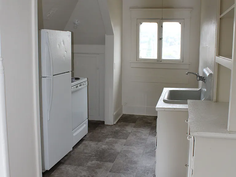 500 Cascade St #3 — Photo 3