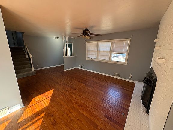 2nd image of 7936 Grandview St