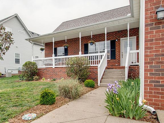 3rd image of 1405 Carmack Ln
