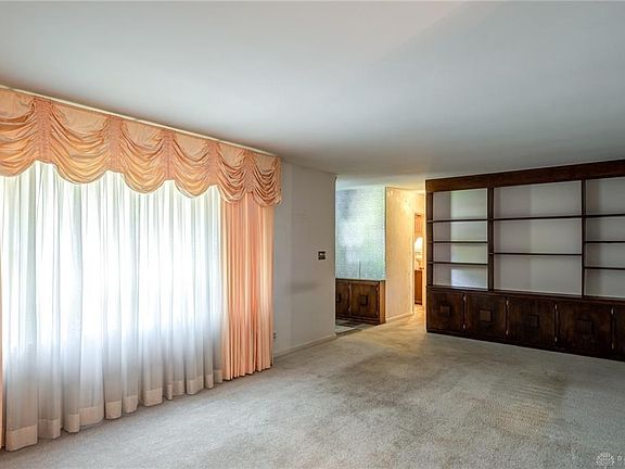 4th image of 4872 Harlou Dr