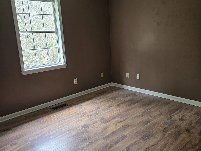 228 Brackett Ridge Rd #L — Photo 11