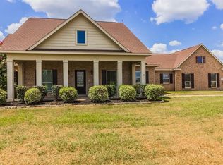 5351 Colony Dr, Sealy, TX 77474