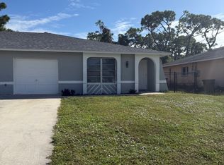 1425 SE 24th Ave, Cape Coral, FL 33990